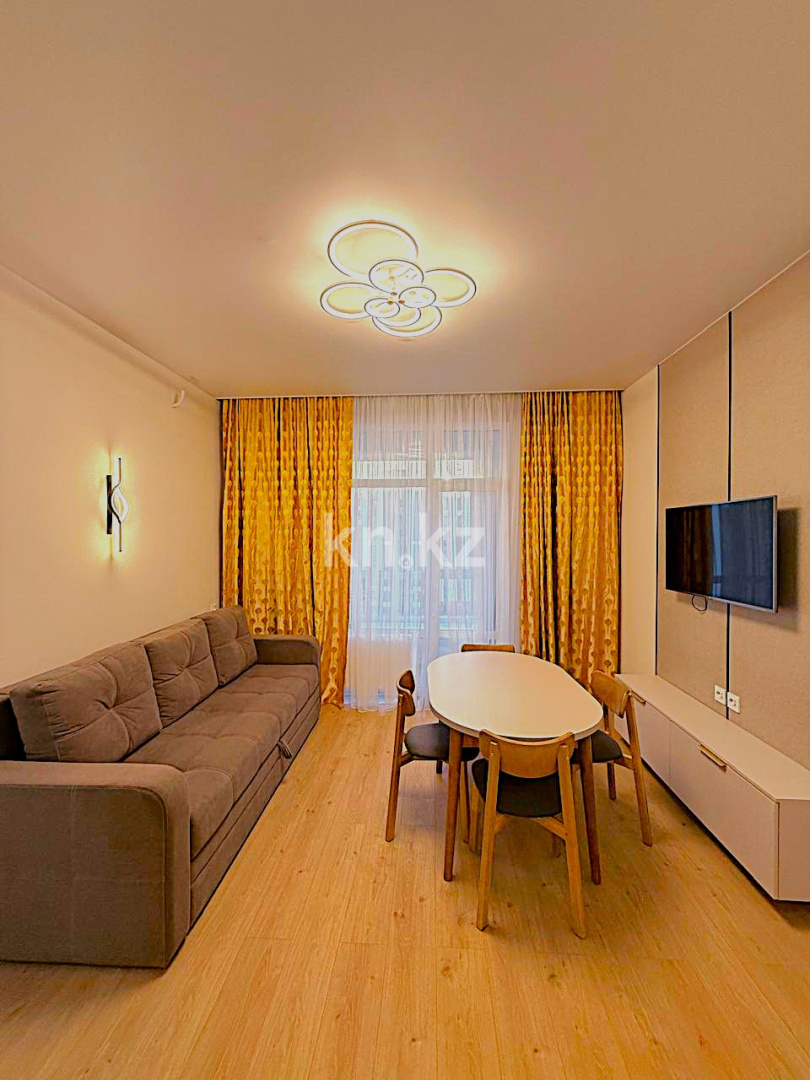 Продажа 2-комнатной квартиры, 40 м², ул. Аль-Фараби, дом  7/3 - пр. Улы Дала - Продажа квартир в Астане фото 1 из 15