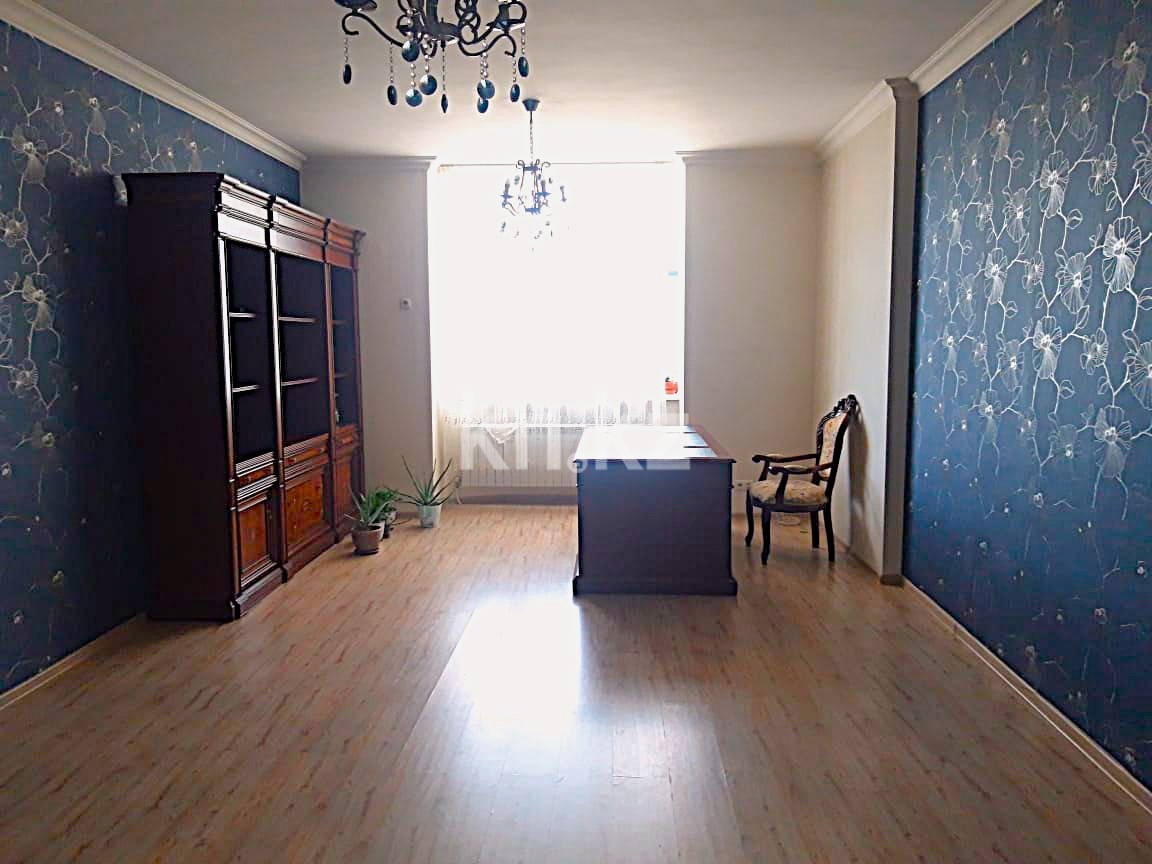 Продажа 5-комнатной квартиры, 152 м², ул. Баянауыл, дом  1 - Центр города, Золотой квадрат, район Школы-гимназии №31 - Продажа квартир в Астане фото 13 из 38