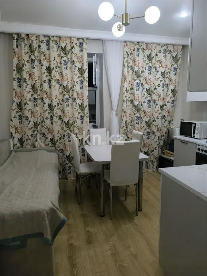 Продажа 2-комнатной квартиры, 73 м², пр. Кошкарбаева, дом  15 в Астане - фото 3