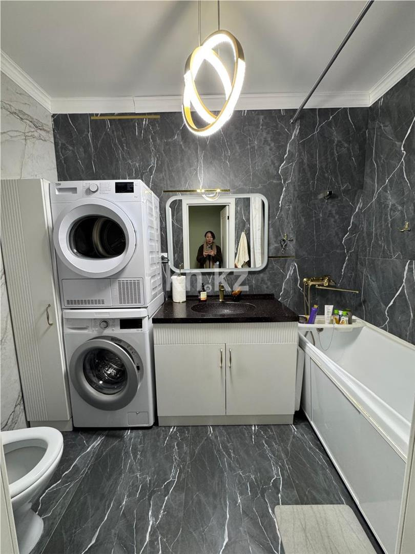 Продажа 4-комнатной квартиры, 100 м², ул. Сауран в Астане - фото 8