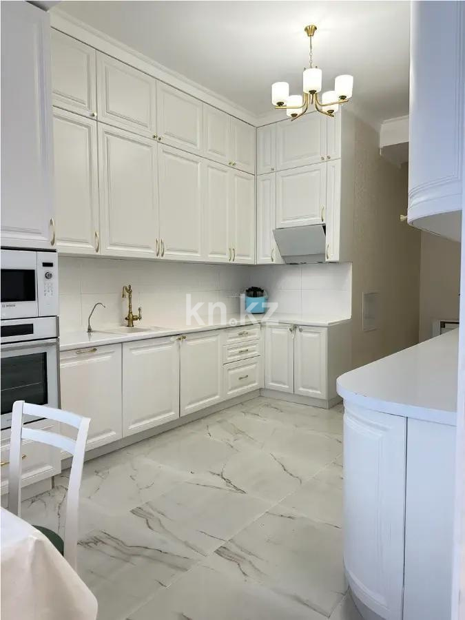 Продажа 3-комнатной квартиры, 140 м², пр. Кабанбай батыра, дом  6/3 в Астане - фото 4