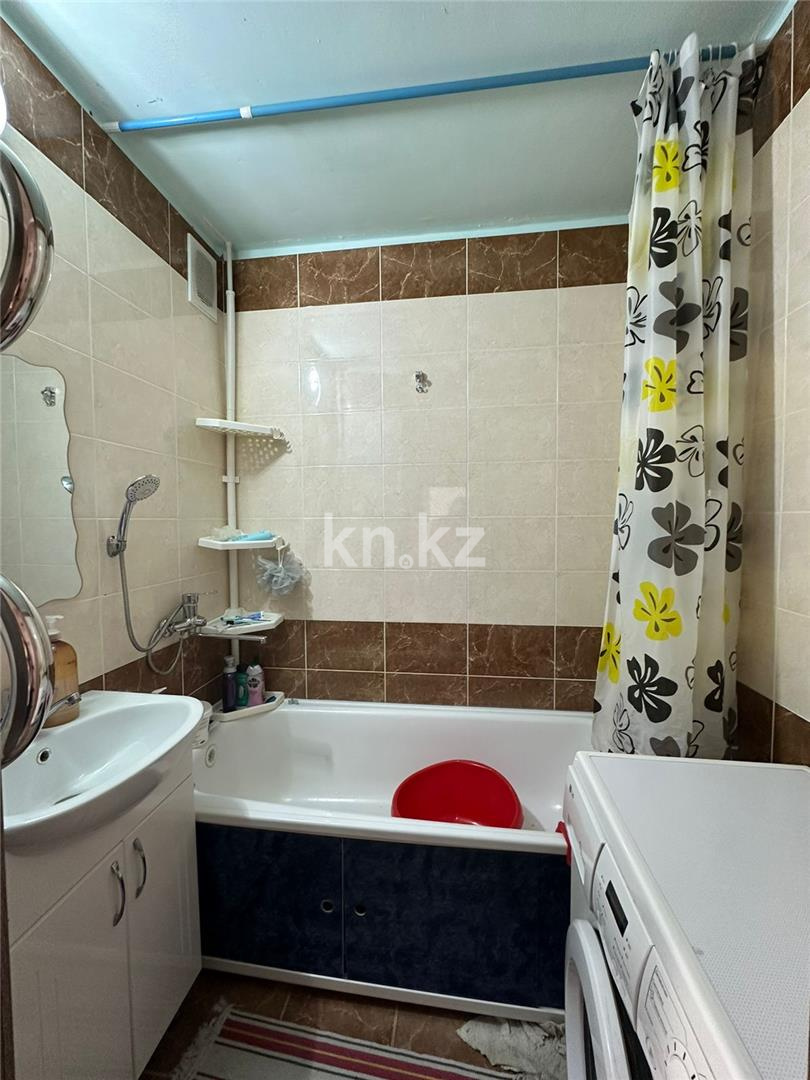 Продажа 2-комнатной квартиры, 54 м², мкр-н Голубые Пруды в Караганде - фото 5