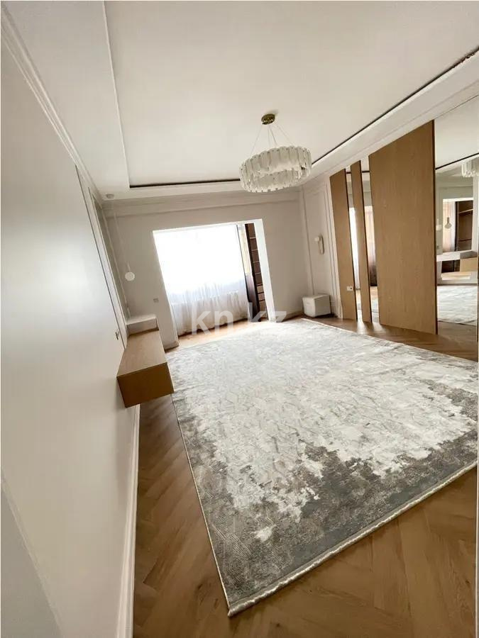 Продажа 3-комнатной квартиры, 128 м², ул. Достык, дом  13/2 - Продажа  трехкомнатных квартир в Астане без посредников фото 1 из 6