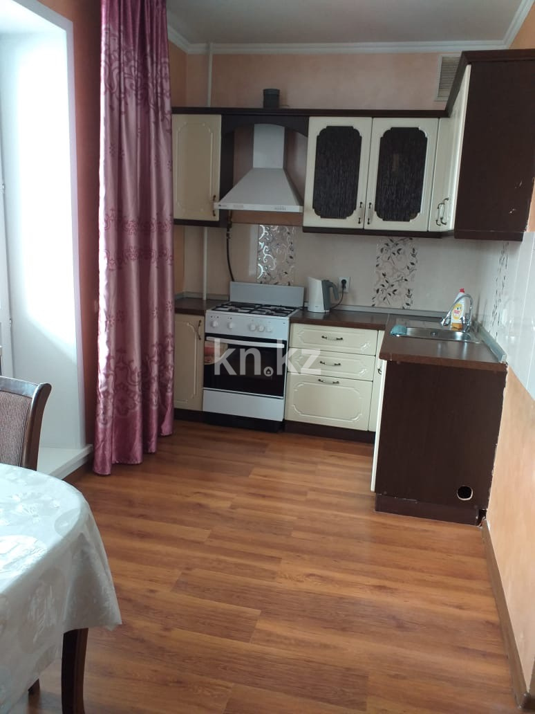 Аренда 2-комнатной квартиры, 70 м², ул. Сатпаева, дом  11 - ул. Петрова - Аренда квартир помесячно в Казахстане фото 2 из 10