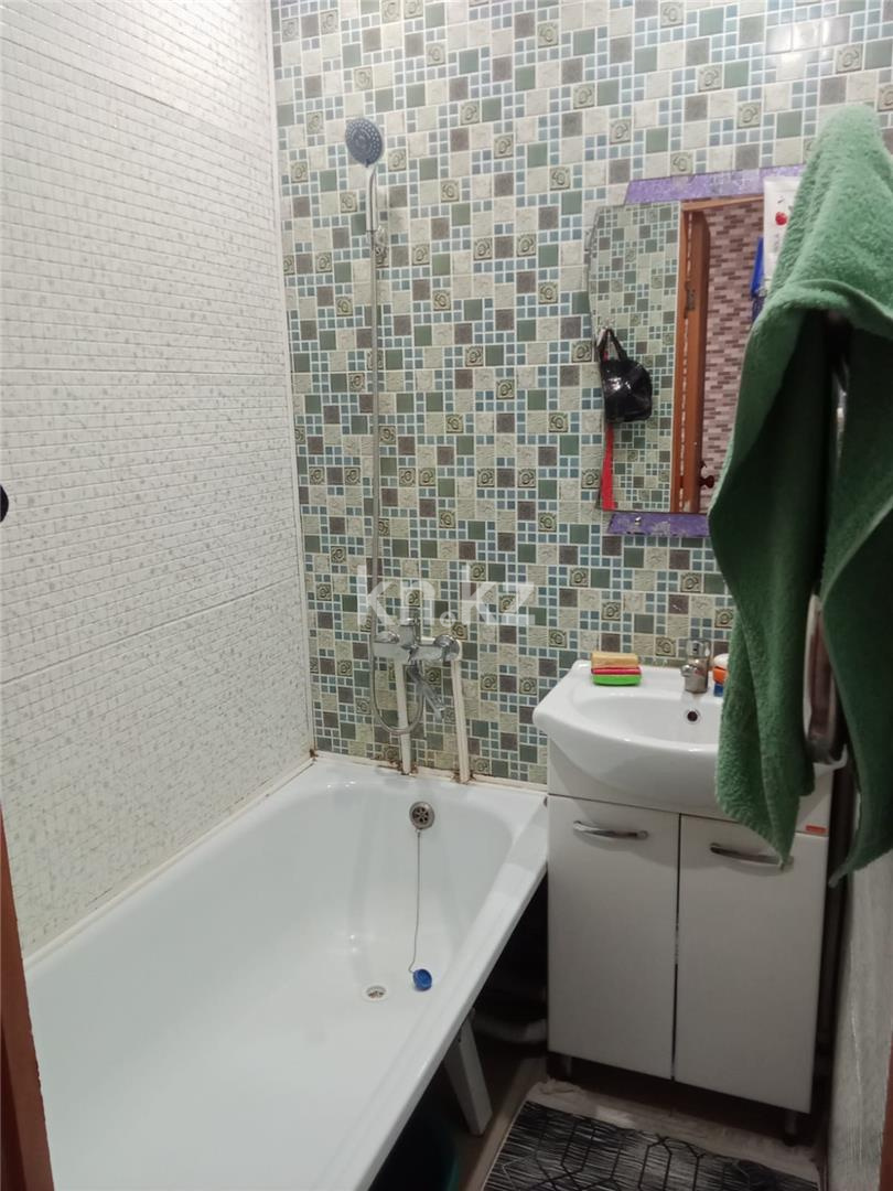 Продажа 3-комнатной квартиры, 48 м², мкр-н 16 в Караганде - фото 11