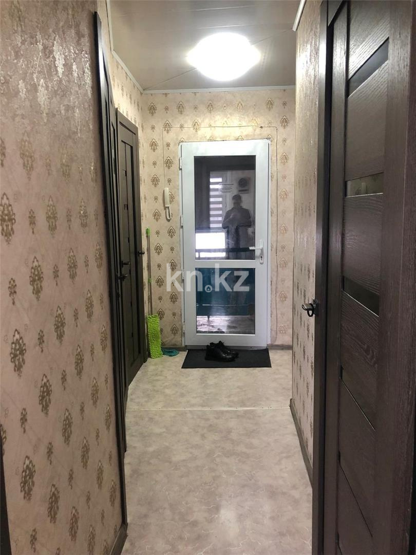 Продажа 4-комнатной квартиры, 61 м², мкр-н 15, дом  28 - Продажа  четырехкомнатных квартир в Караганде фото 14 из 15