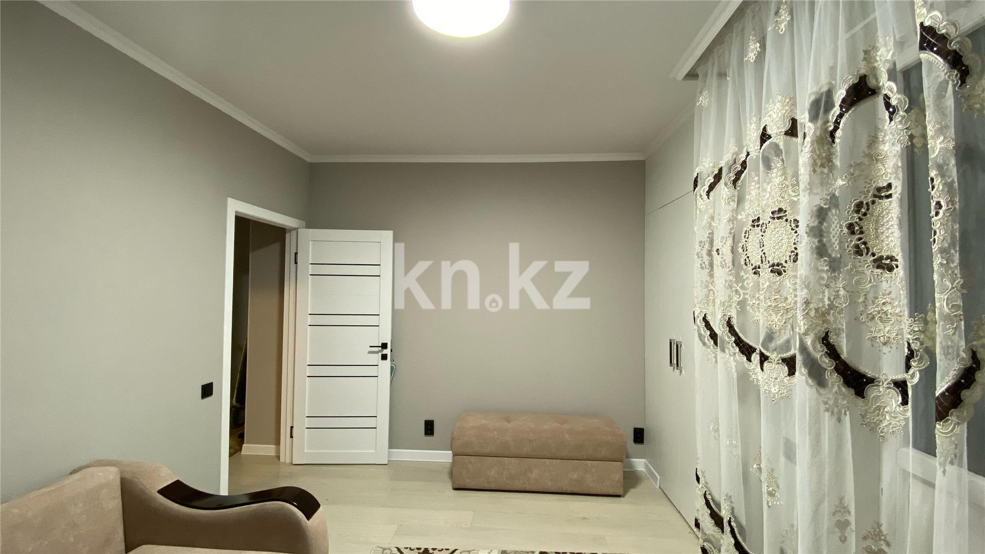 Продажа 2-комнатной квартиры, 60 м², ул. Баглановой в Астане - фото 4