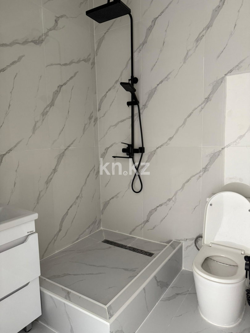 Продажа 3-комнатной квартиры, 80 м², пр. Абая в Алматы - фото 14