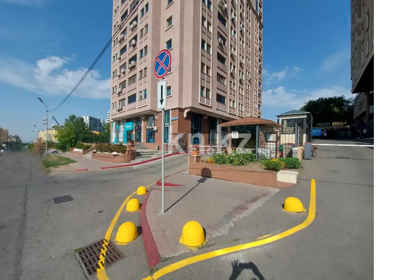 Продажа 3-комнатной квартиры, 119 м², мкр-н Самал-3, дом  22 в Алматы - фото 12