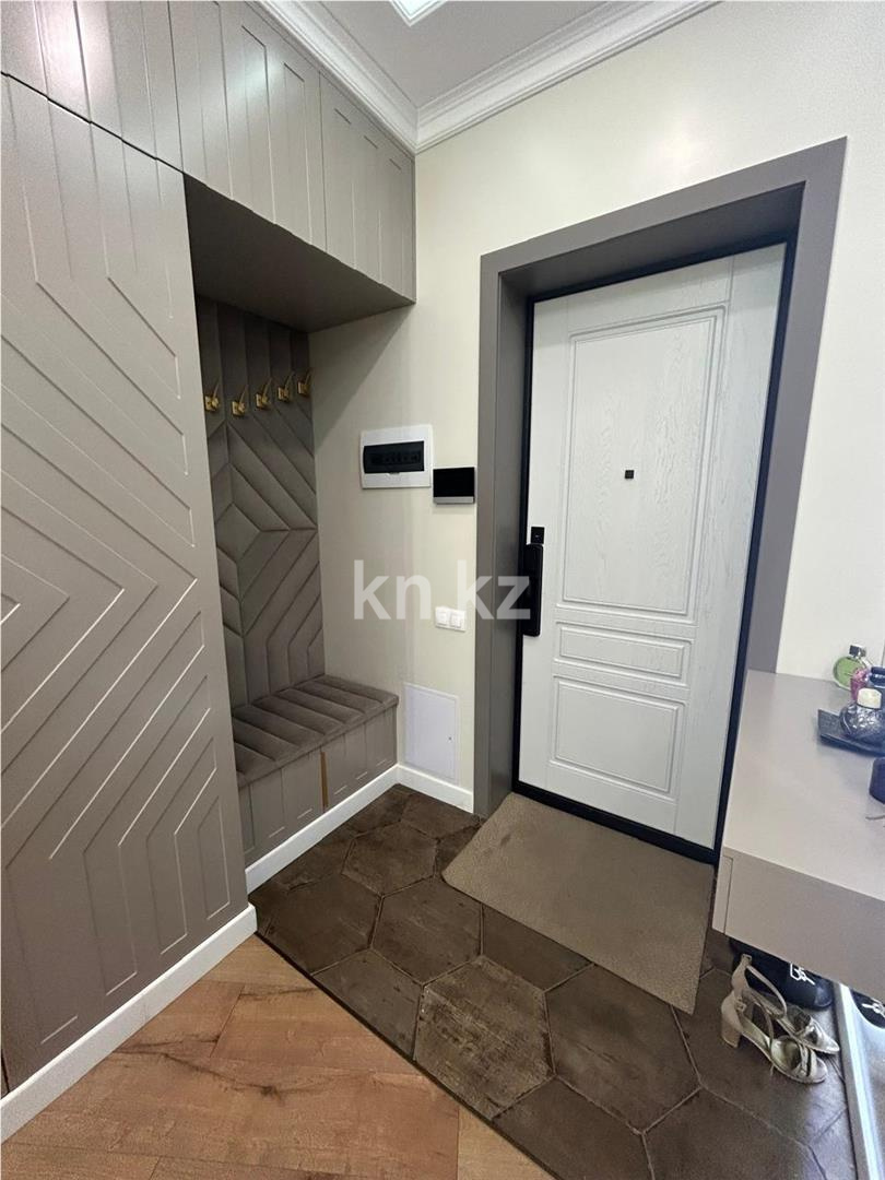 Продажа 3-комнатной квартиры, 105 м², ул. Бокейхана в Астане - фото 13