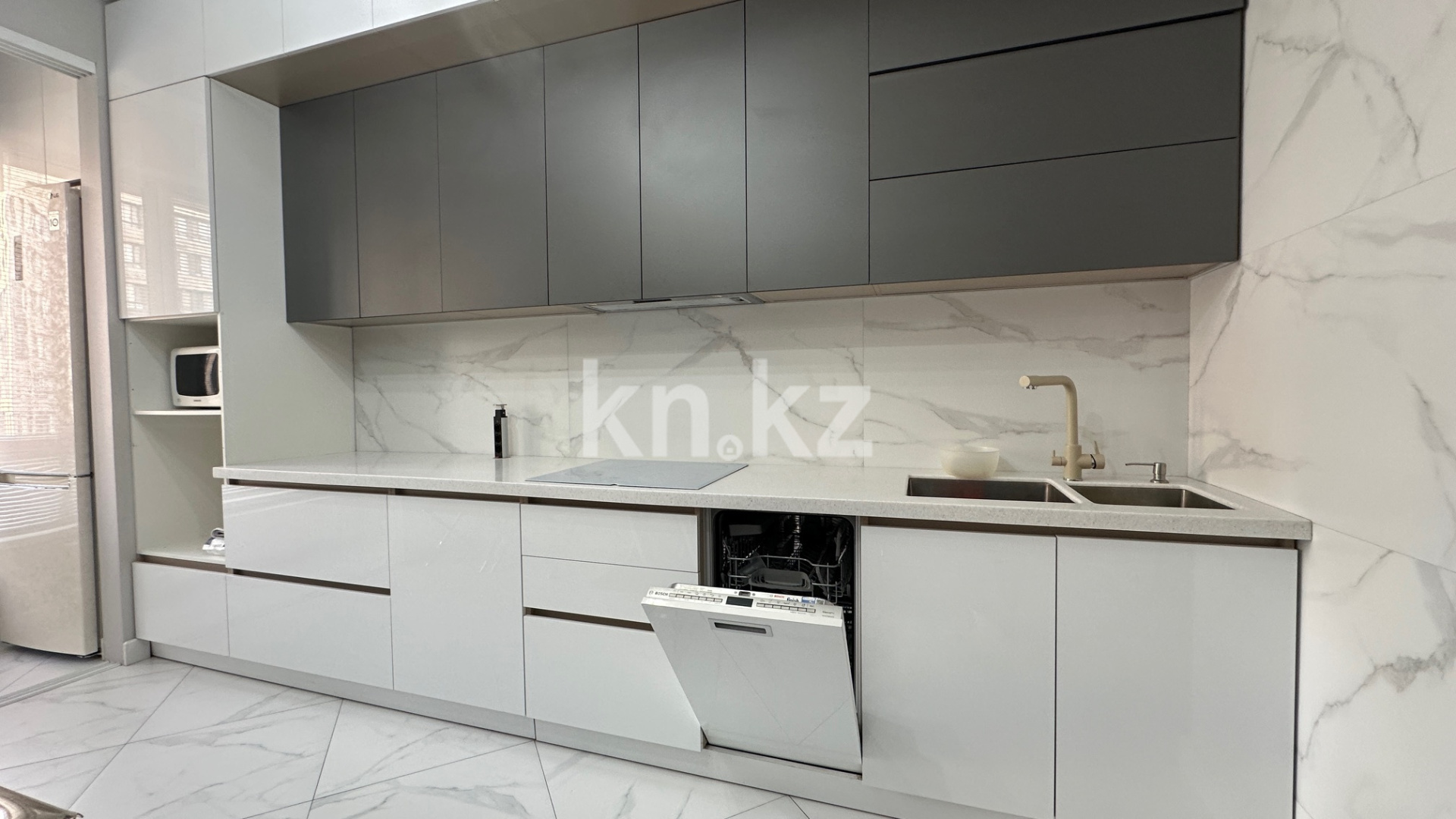 Аренда 4-комнатной квартиры, 96.4 м², ул. Тажибаевой - Продажа квартир в Алматы фото 2 из 17