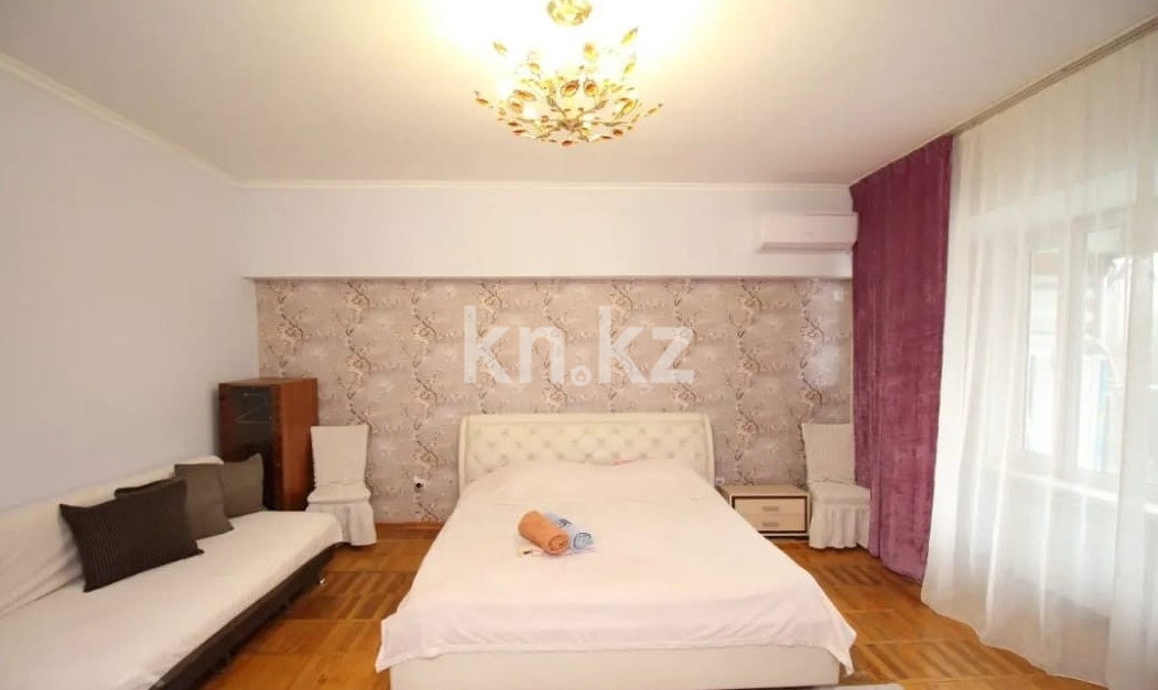 Аренда 1-комнатной квартиры посуточно, 40 м², Достык, дом  48 - ул. Шевченко - Аренда  однокомнатных квартир посуточно в Алматы фото 1 из 4