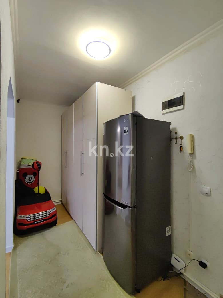 Продажа 2-комнатной квартиры, 55 м² - Продажа квартир в Караганде - страница 3 фото 16 из 27