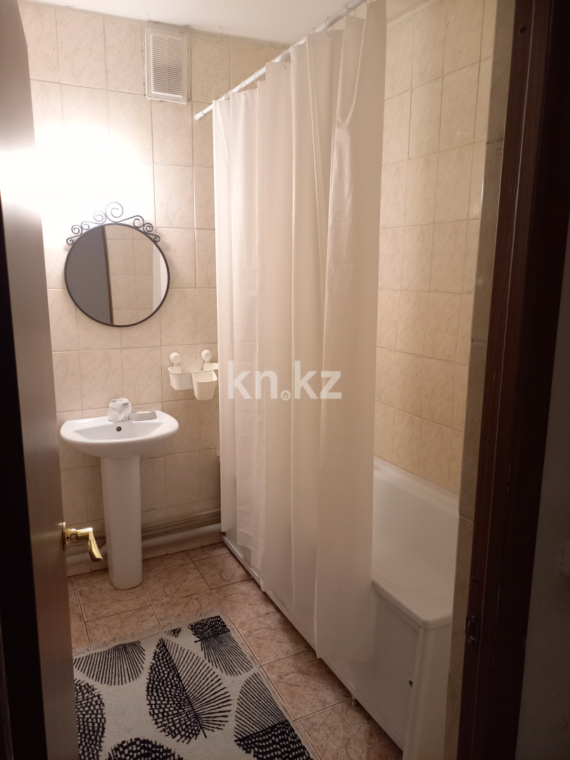 Аренда 3-комнатной квартиры, 123 м² - Аренда трехкомнатных квартир помесячно в Алматы фото 32 из 40