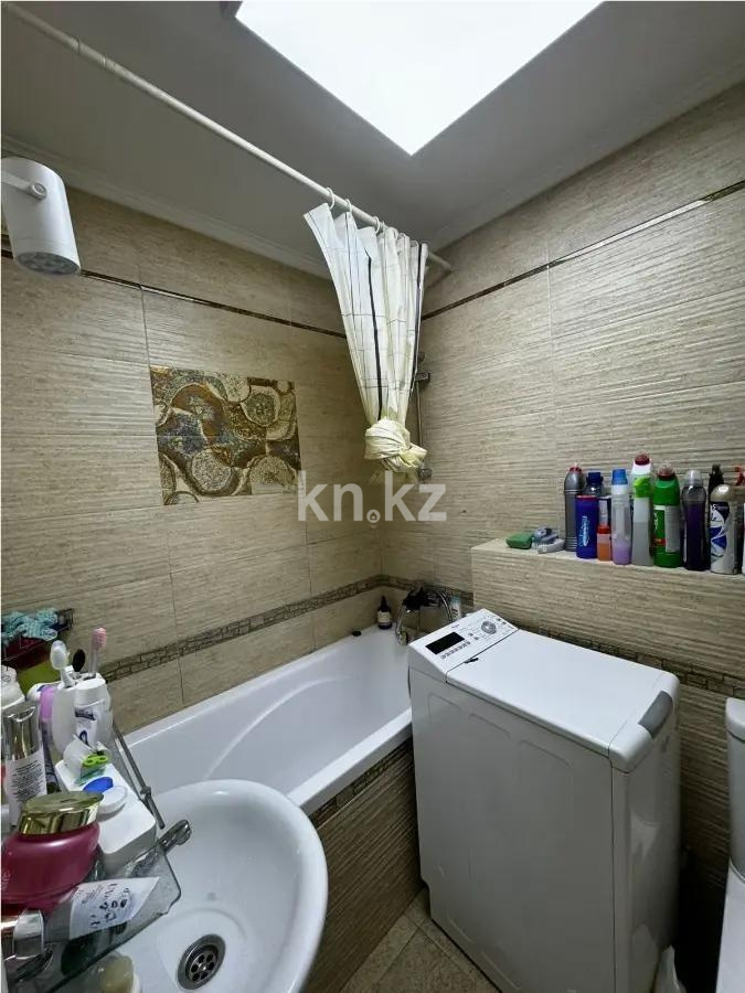 Продажа 3-комнатной квартиры, 59 м², ул. Жумалиева, дом  156 в Алматы - фото 4