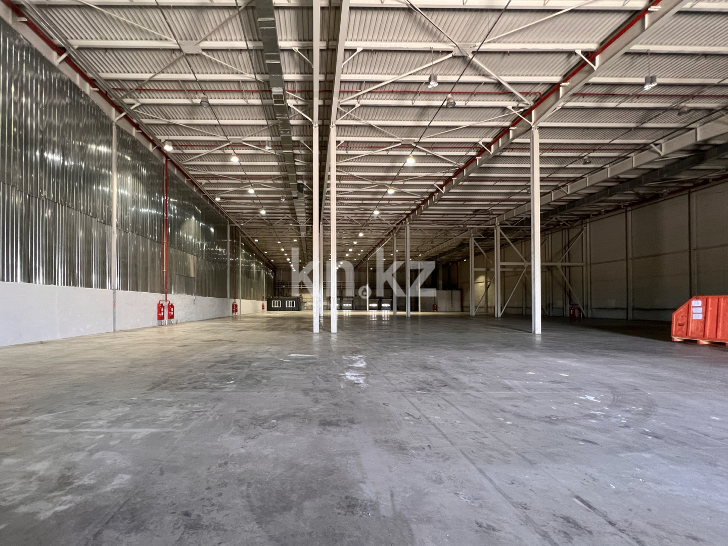 Аренда , 3611 м², ул. Закарпатская, дом  1 в Алматы