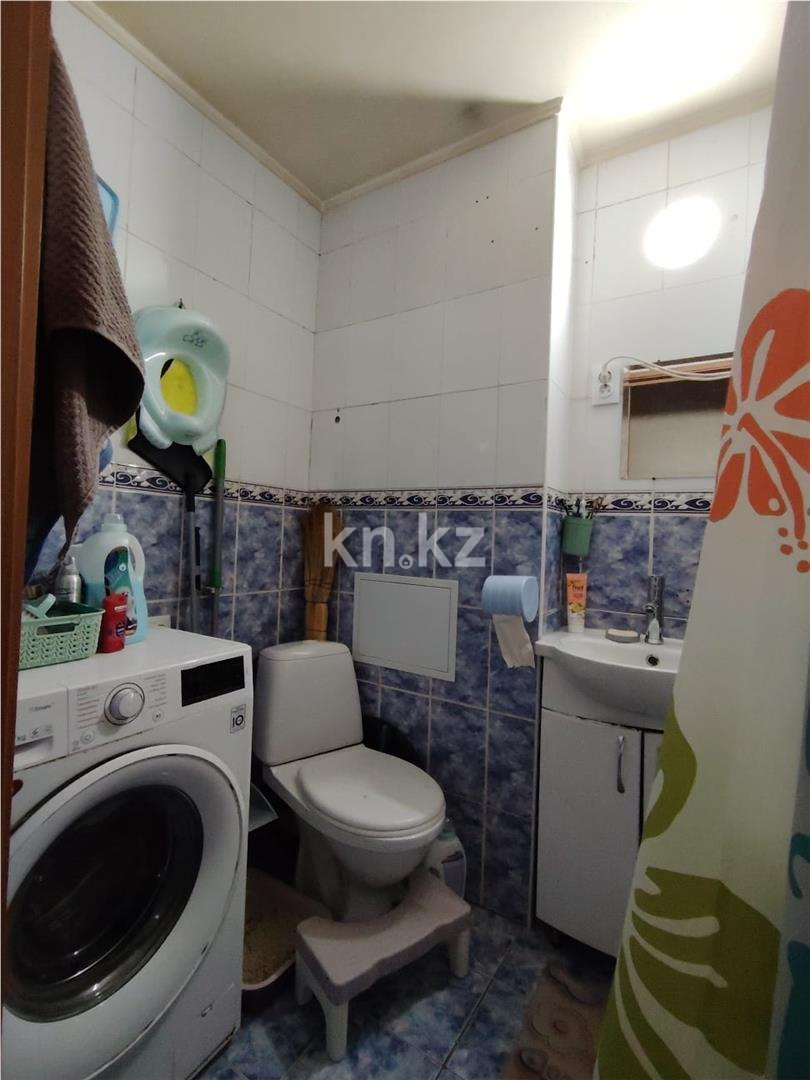 Продажа 2-комнатной квартиры, 45 м², мкр-н 21 - Продажа квартир в Караганде фото 24 из 27