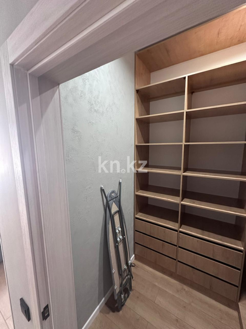 Продажа 2-комнатной квартиры, 72 м², ул. Муканова, дом  41/25 в Караганде - фото 5