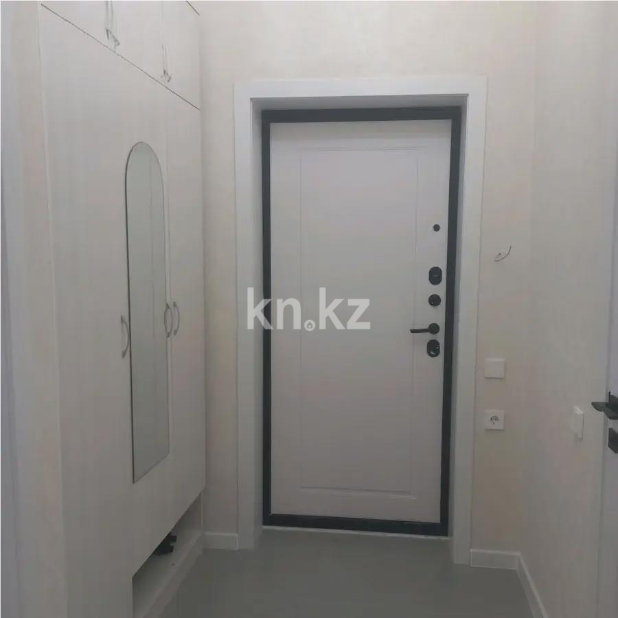 Продажа 1-комнатной квартиры, 37 м², ул. Култегин, дом  2 в Астане - фото 4