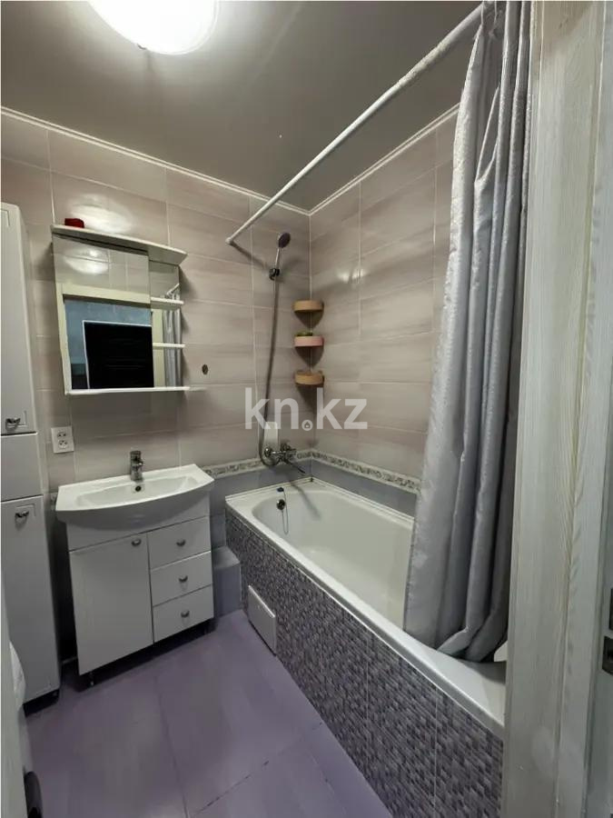 Продажа 2-комнатной квартиры, 68 м² - Продажа квартир от собственников в Караганде - страница 2 фото 6 из 10