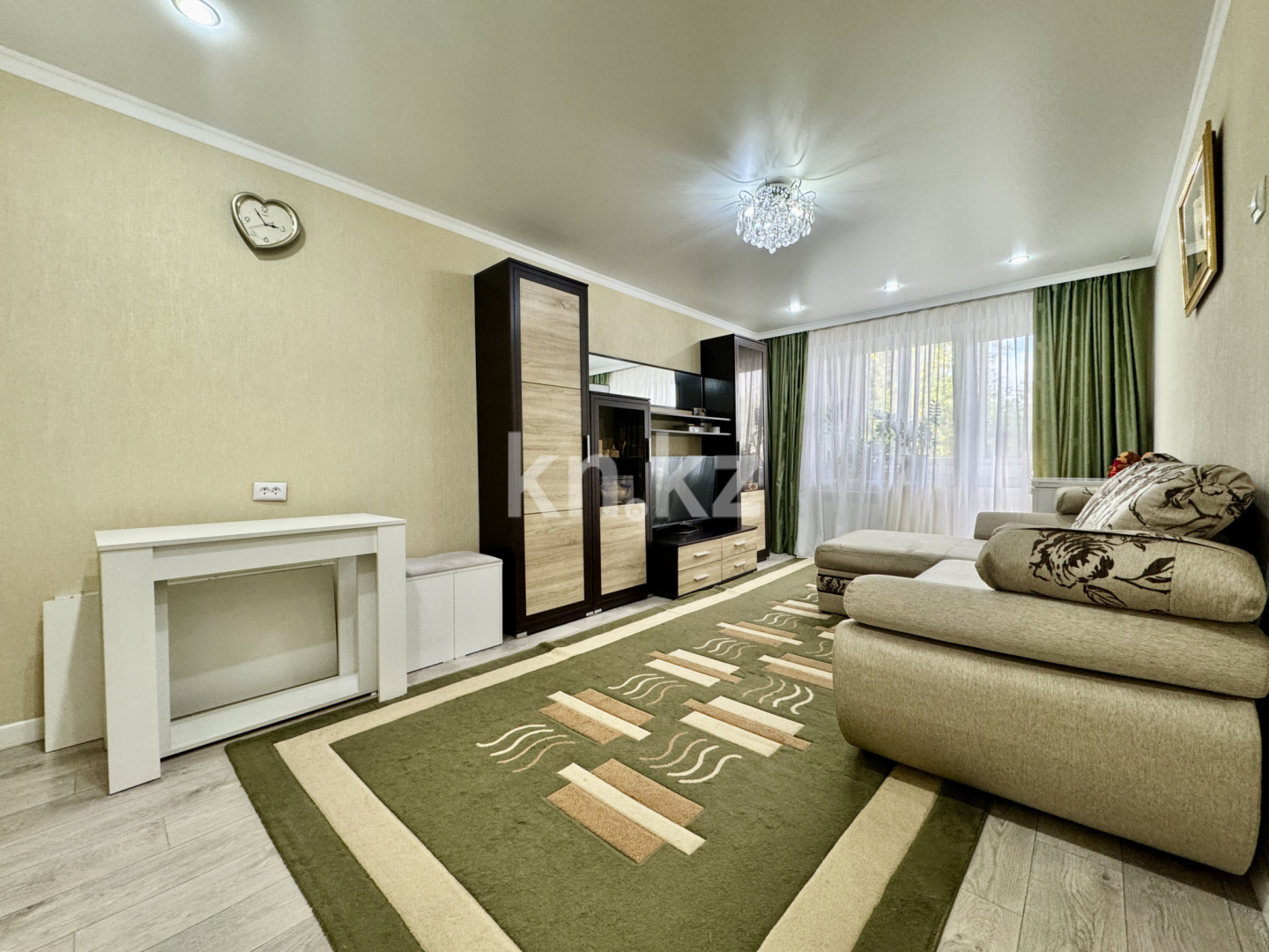 Продажа 2-комнатной квартиры, 44.2 м², мкр-н 22, дом  7 - Продажа квартир в Караганде фото 1 из 24