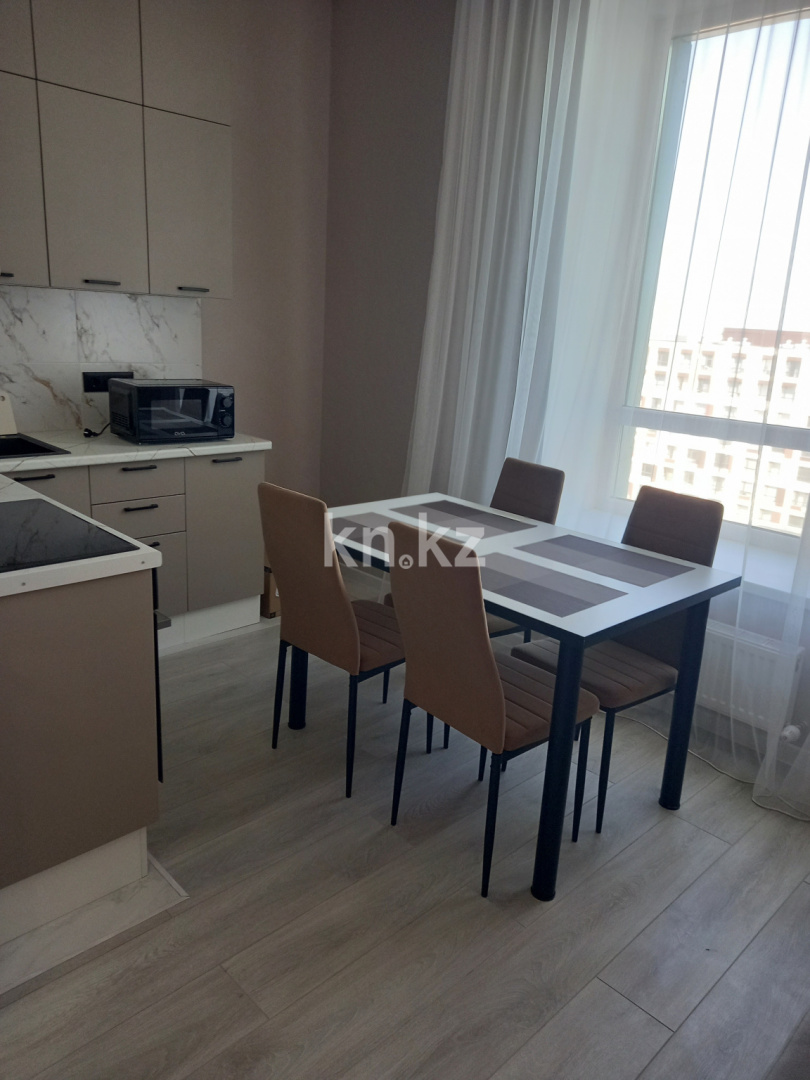 Аренда 1-комнатной квартиры посуточно, 38 м², А. Байтурсынова, дом  20/2 - пр. Улы Дала - Аренда квартир посуточно в Астане без посредников фото 4 из 13