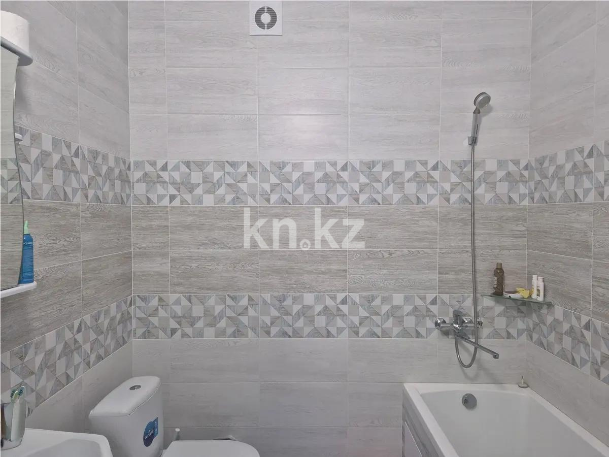 Продажа 4-комнатной квартиры, 140 м², ул. Кунаева, дом  35/1 в Астане - фото 3