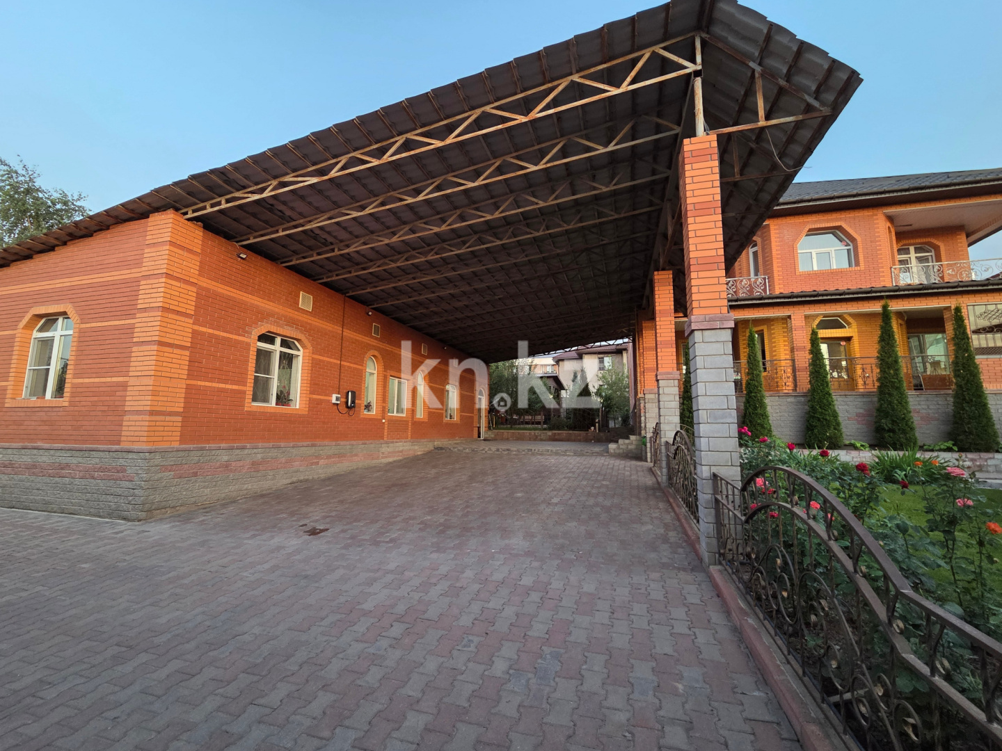 Продажа 8-комнатного дома, 367.3 м², ул. 22-я в Алматы - фото 6