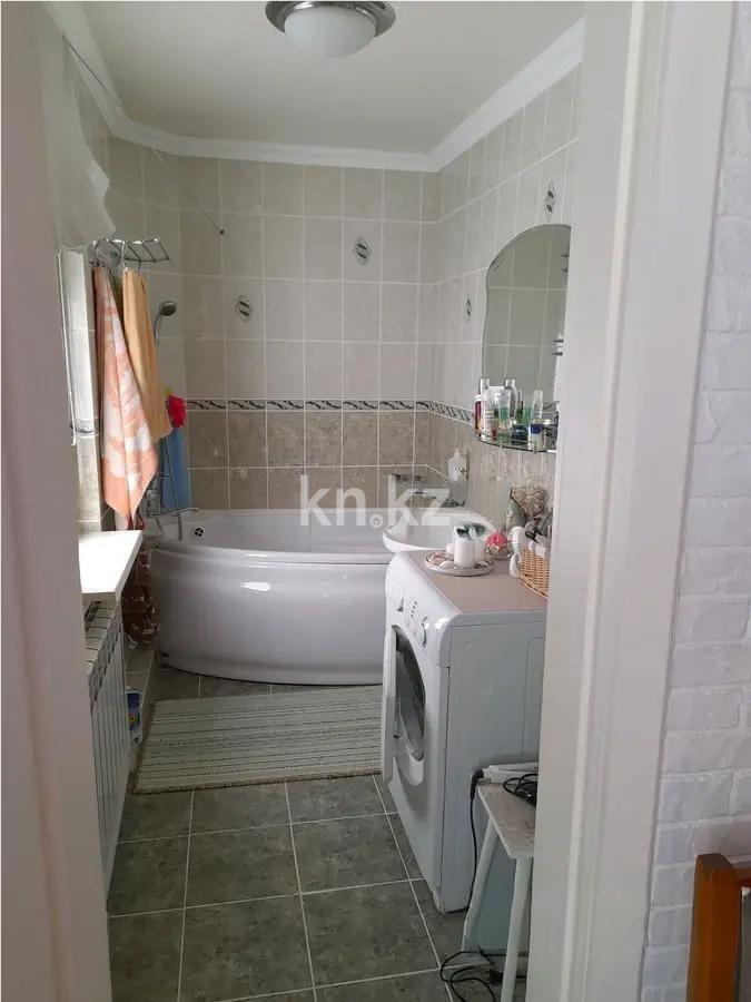 Продажа 3-комнатной квартиры, 62 м², пр. Строителей, дом  20 - Продажа  трехкомнатных квартир в Караганде фото 5 из 5