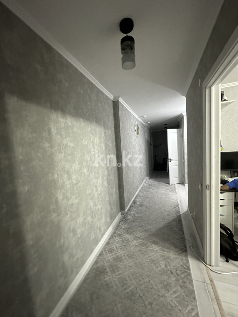 Продажа 2-комнатной квартиры, 70 м², ул. Ашимова - Продажа  двухкомнатных квартир в Караганде фото 15 из 16