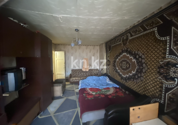 Продажа 3-комнатной квартиры, 68 м², ул. Орлова, дом  107 - Продажа  трехкомнатных квартир в Караганде без посредников фото 1 из 7