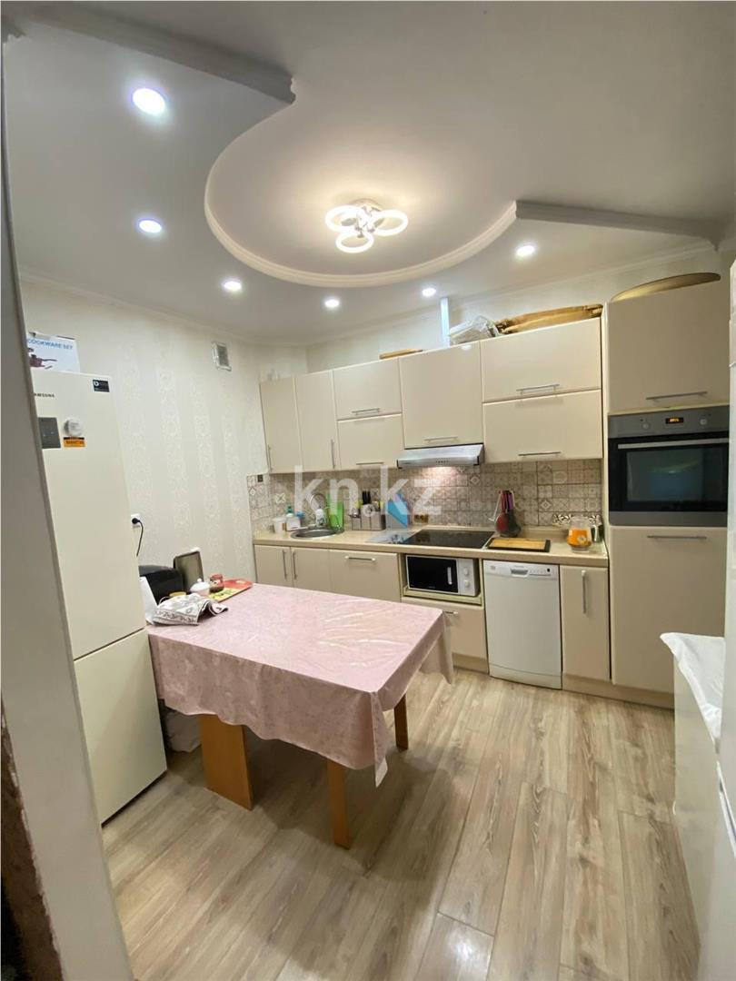 Продажа 3-комнатной квартиры, 70 м², ул. Сарыарка, дом  6 - Продажа  трехкомнатных квартир в Караганде фото 7 из 12