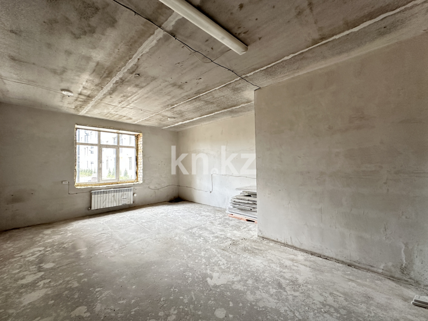 Продажа , 48.1 м², мкр-н Степной-2, дом  18/2 - Продажа офисных и торговых помещений в Караганде фото 1 из 12