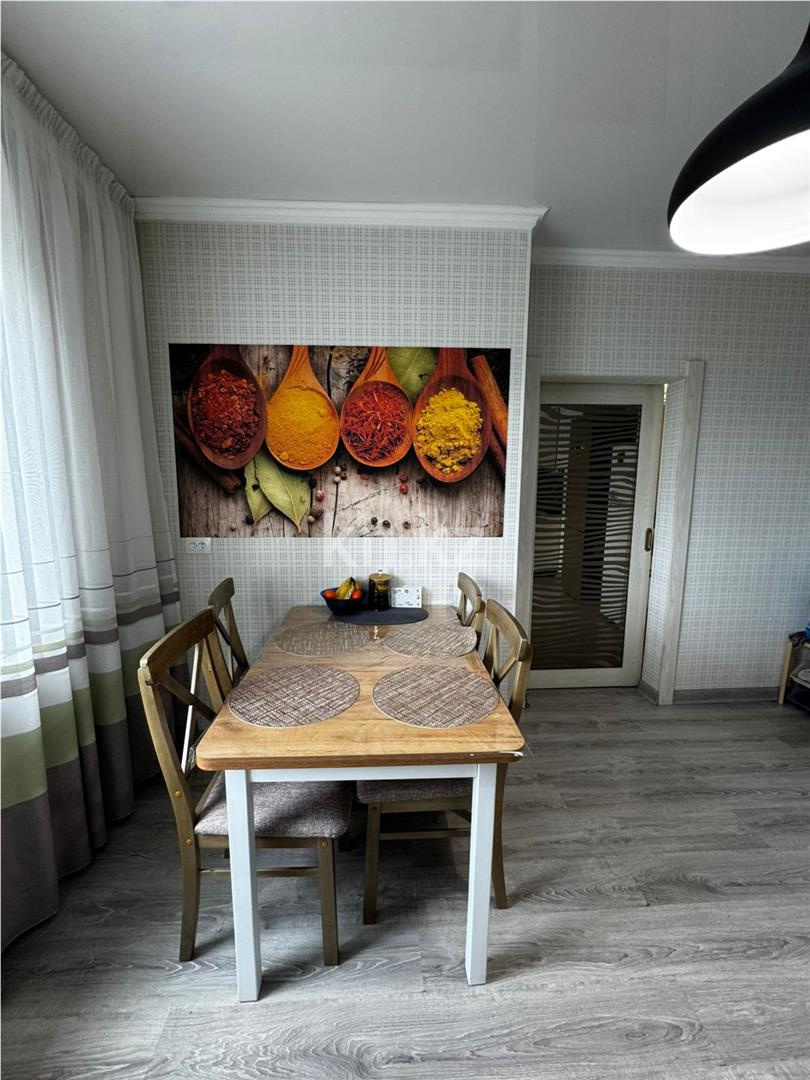 Продажа 2-комнатной квартиры, 68 м² - Продажа квартир в Караганде - страница 2 фото 5 из 17