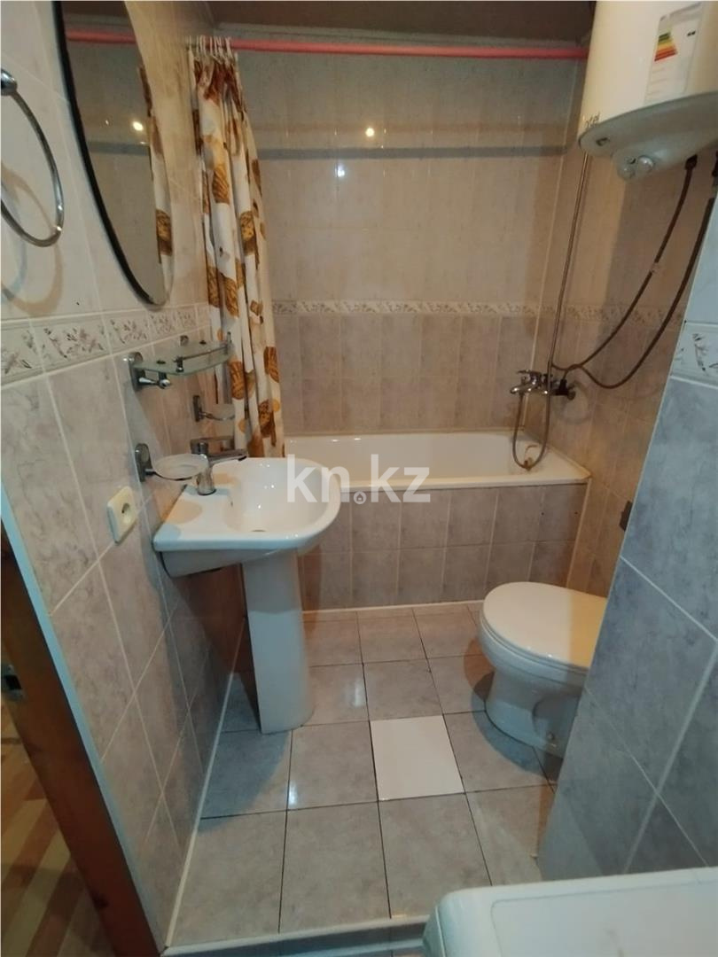 Продажа 2-комнатной квартиры, 53 м², ул. Университетская - Продажа квартир в Караганде фото 7 из 9