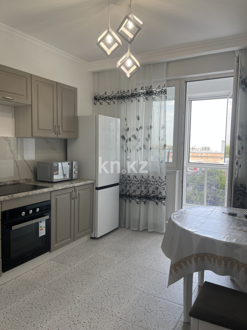 Аренда 1-комнатной квартиры, 45 м², ул. Жамбыла - Аренда  однокомнатных квартир помесячно в Алматы фото 2 из 13