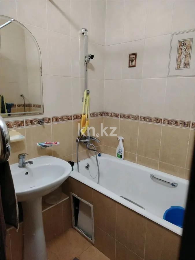 Продажа 3-комнатной квартиры, 66.6 м², ул. Каримова, дом  75 в Алматы - фото 3