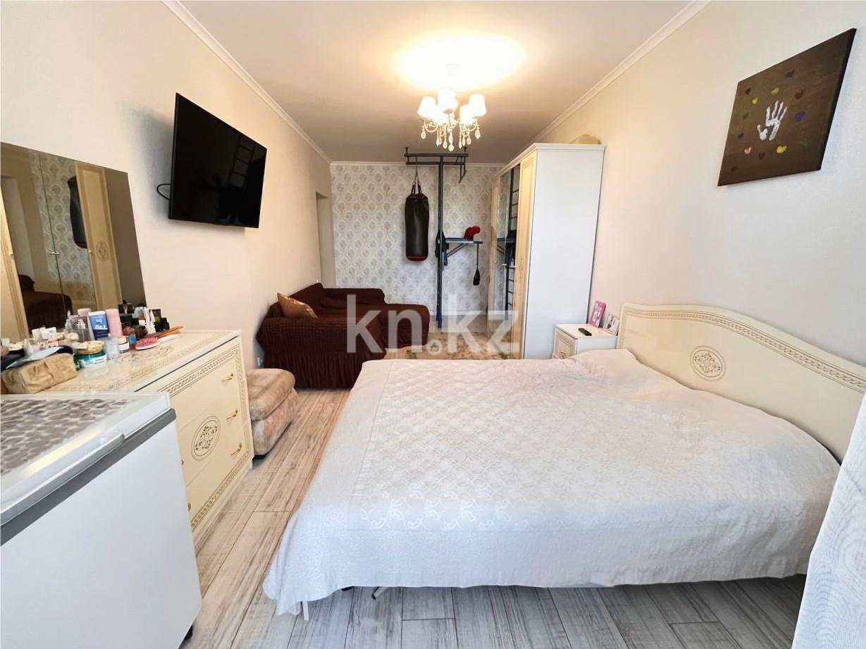 Продажа 3-комнатной квартиры, 90 м², ул. Карбышева, дом  5/6 в Караганде - фото 5