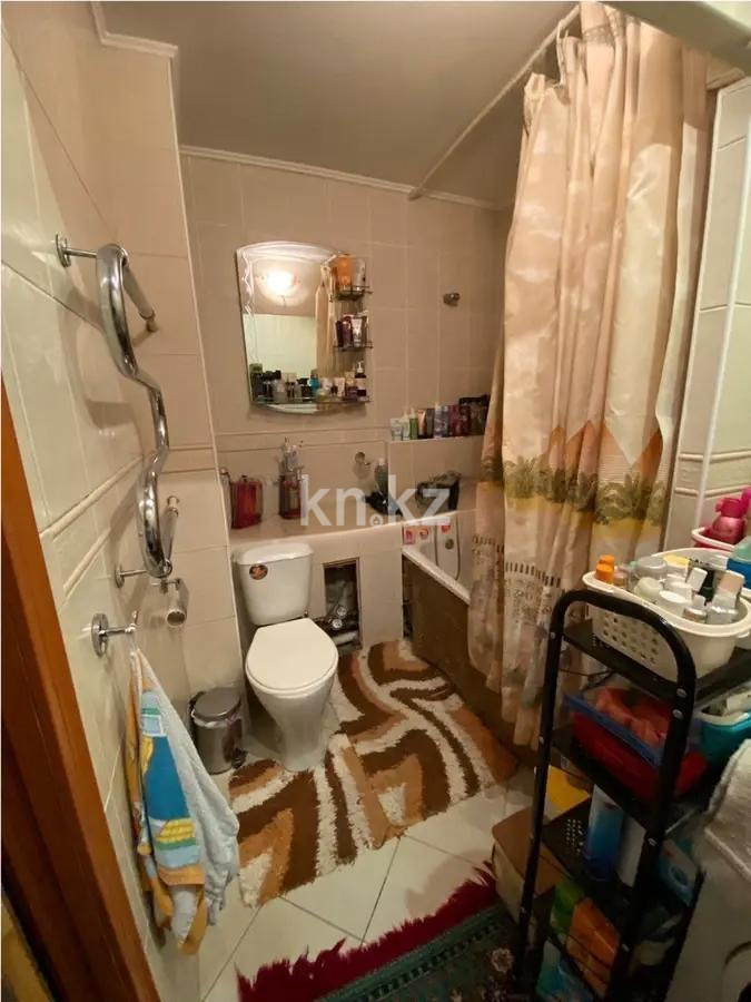 Продажа 3-комнатной квартиры, 60 м², мкр-н 10а, дом  7 в Алматы - фото 5