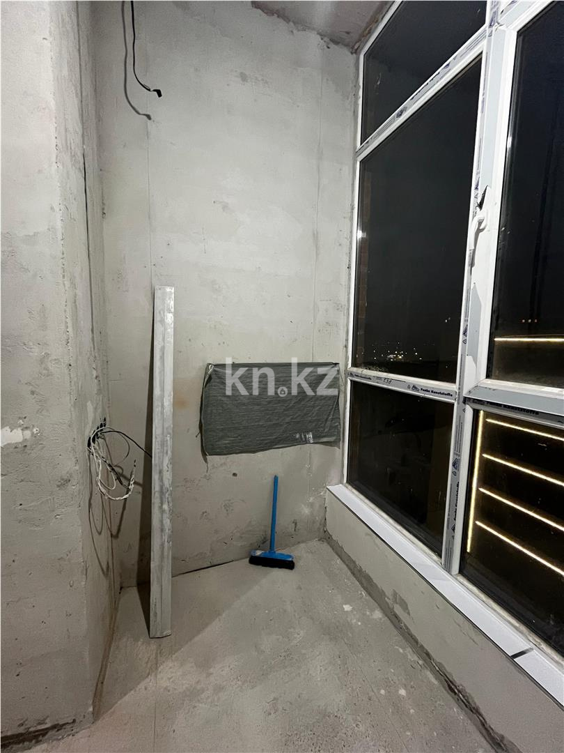 Продажа 3-комнатной квартиры, 70 м², 067 учетный квартал в Караганде - фото 11