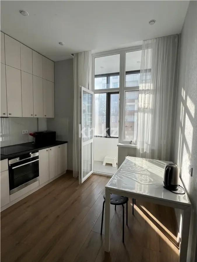 Продажа 3-комнатной квартиры, 92 м², пр. Туран, дом  52/7 в Астане - фото 4