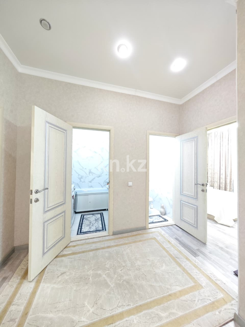 Продажа 3-комнатной квартиры, 77 м², пр. Шахтеров, дом  52б в Караганде - фото 11