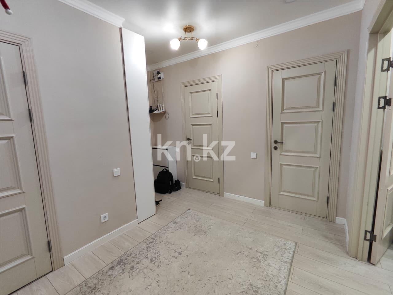 Продажа 3-комнатной квартиры, 77.7 м², ул. Жургенова в Астане - фото 10