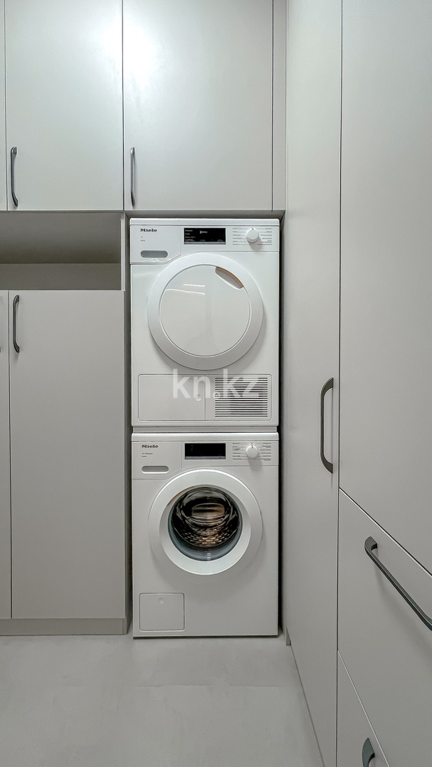 Продажа 3-комнатной квартиры, 215 м² в Алматы - фото 18