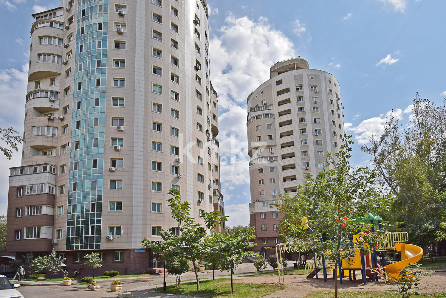 Продажа 2-комнатной квартиры, 74.6 м², мкр-н 1, дом  26а в Алматы - фото 18