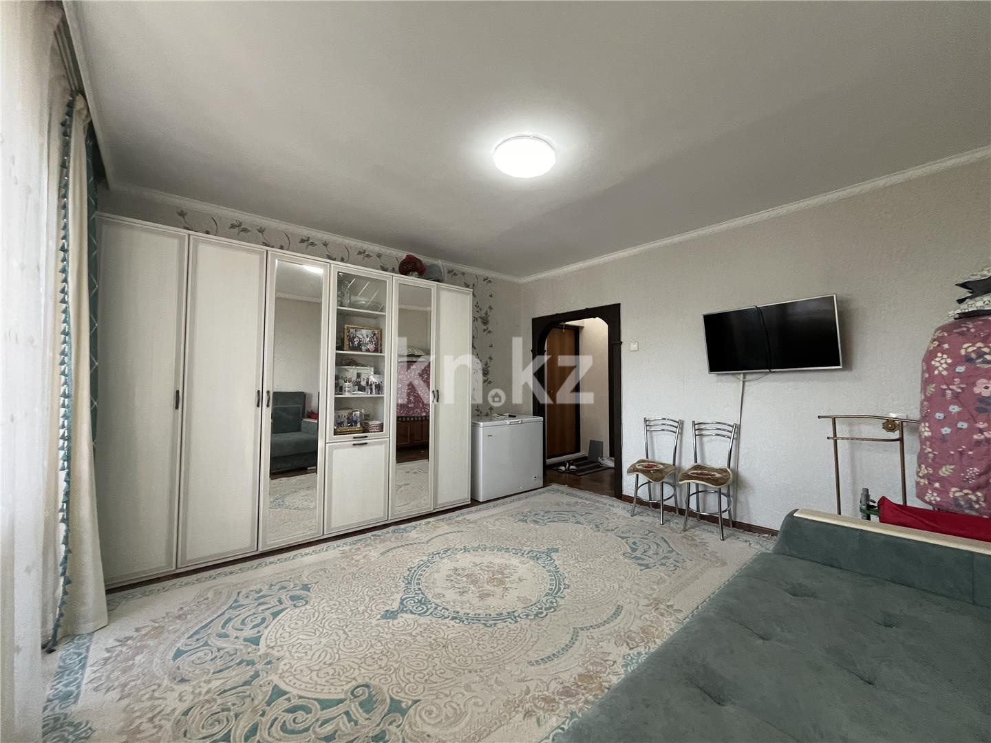 Продажа 1-комнатной квартиры, 36 м², мкр-н Голубые Пруды, дом  15 - Продажа  однокомнатных квартир в Караганде с фото фото 4 из 18