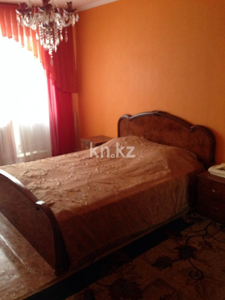 Аренда 3-комнатной квартиры посуточно, 68 м², ул. Ихсанова, дом  73 - Продажа квартир в Уральске фото 4 из 5