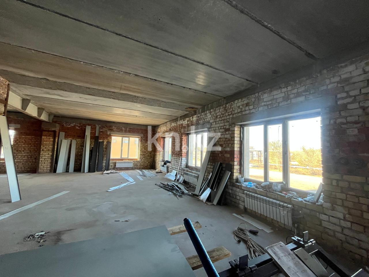 Продажа , 280 м², ул. Кулкыбаева - Продажа офисных и торговых помещений в Караганде фото 6 из 9