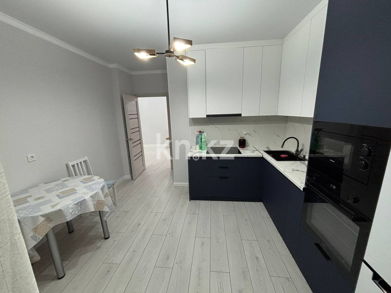 Аренда 2-комнатной квартиры, 72 м², ул. Мухамедханова, дом  45/1 - Аренда жилой и коммерческой недвижимости в Астане фото 1 из 10