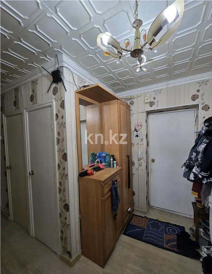 Продажа 3-комнатной квартиры, 62 м², ул. Ержанова, дом  17 в Караганде - фото 7